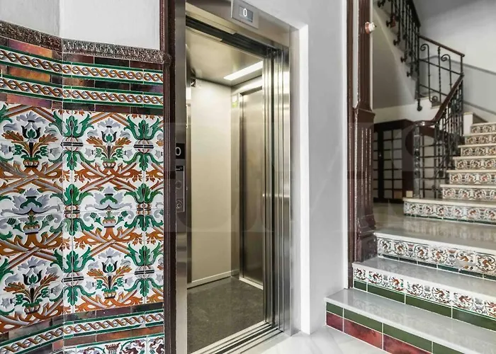 Modern Next To The Cervantes Theatre By Rems Málaga